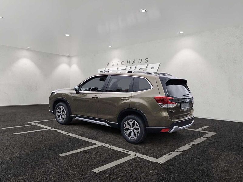 Subaru Forester 2.0ie Comfort Automatik Allrad Navi LED Kamera Tempomat