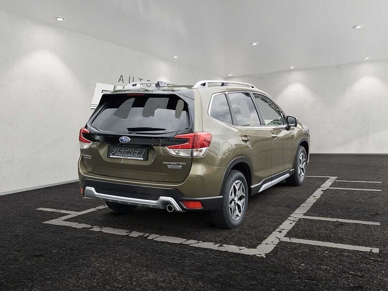 Subaru Forester 2.0ie Comfort Automatik Allrad Navi LED Kamera Tempomat