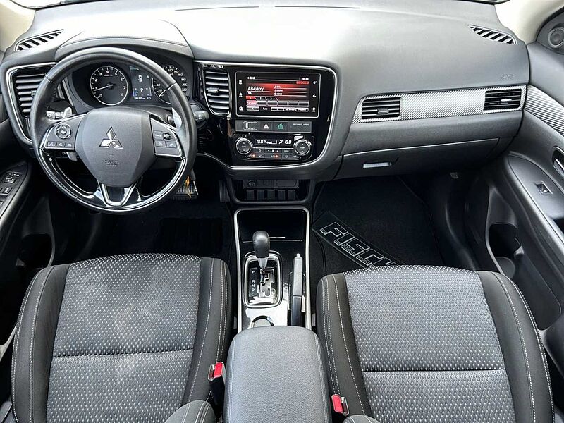 Mitsubishi Outlander 2.0 Edition 100 Kamera Sitzheizung Automatik Isofix