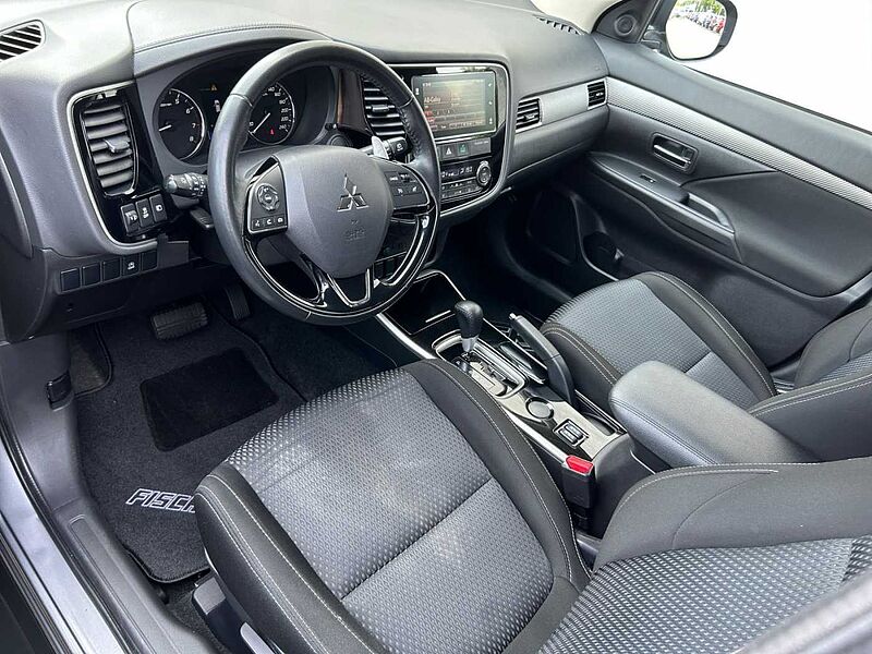 Mitsubishi Outlander 2.0 Edition 100 Kamera Sitzheizung Automatik Isofix