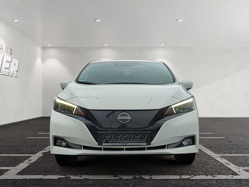 Nissan Leaf MY21 40 kWh N-Connecta LED Winterpaket Navi Kameras Bluetooth