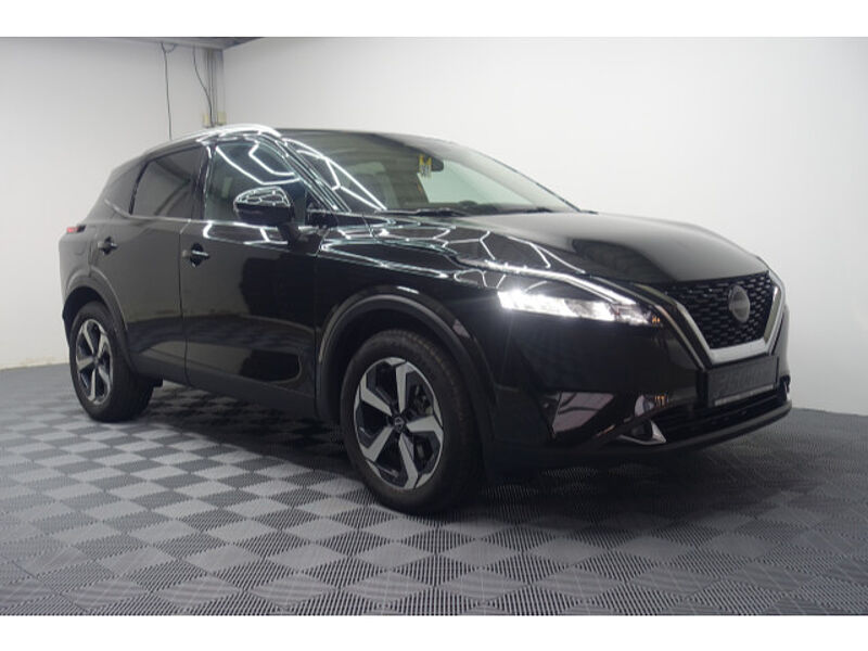 Nissan Qashqai 1.3 N-Connecta Winter-/ Design-/ Businesspaket