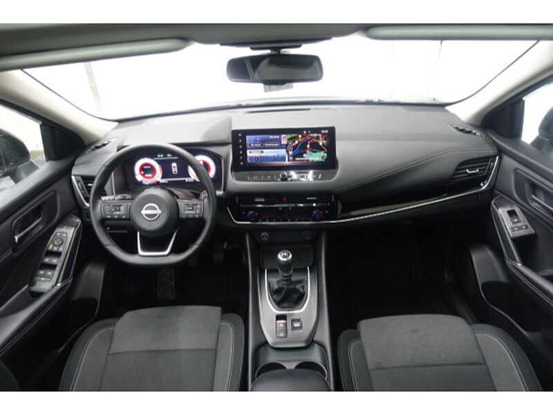 Nissan Qashqai 1.3 N-Connecta Winter-/ Design-/ Businesspaket