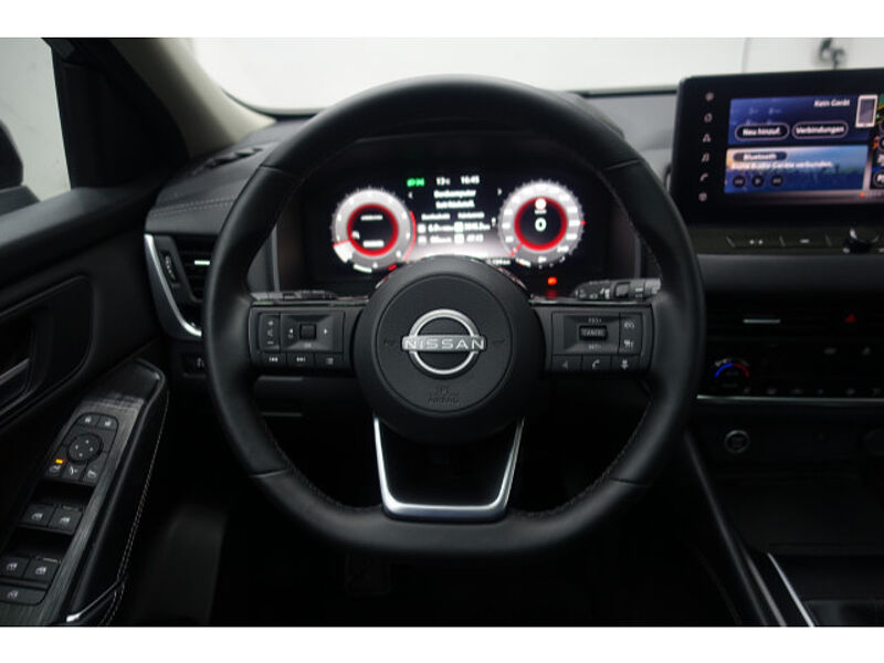 Nissan Qashqai 1.3 N-Connecta Winter-/ Design-/ Businesspaket