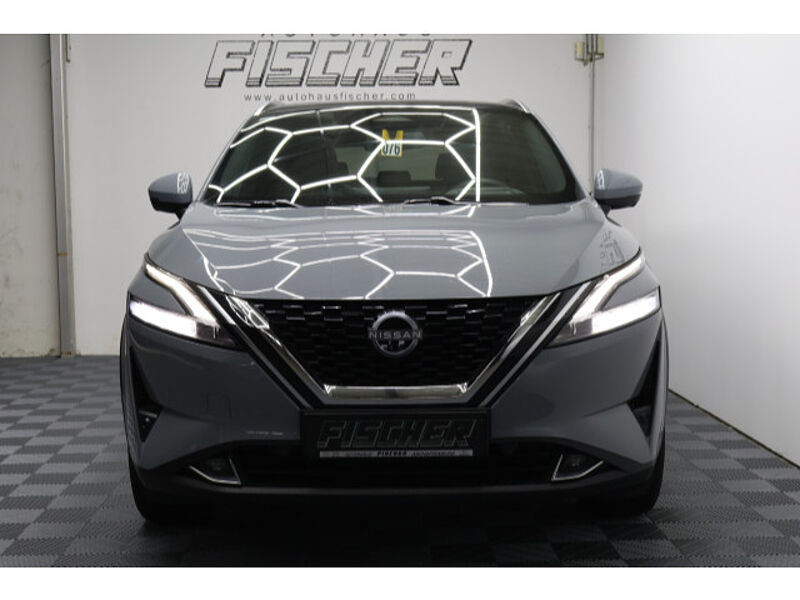 Nissan Qashqai 1.3 Tekna Design-Paket Navi LED Sitzheizung