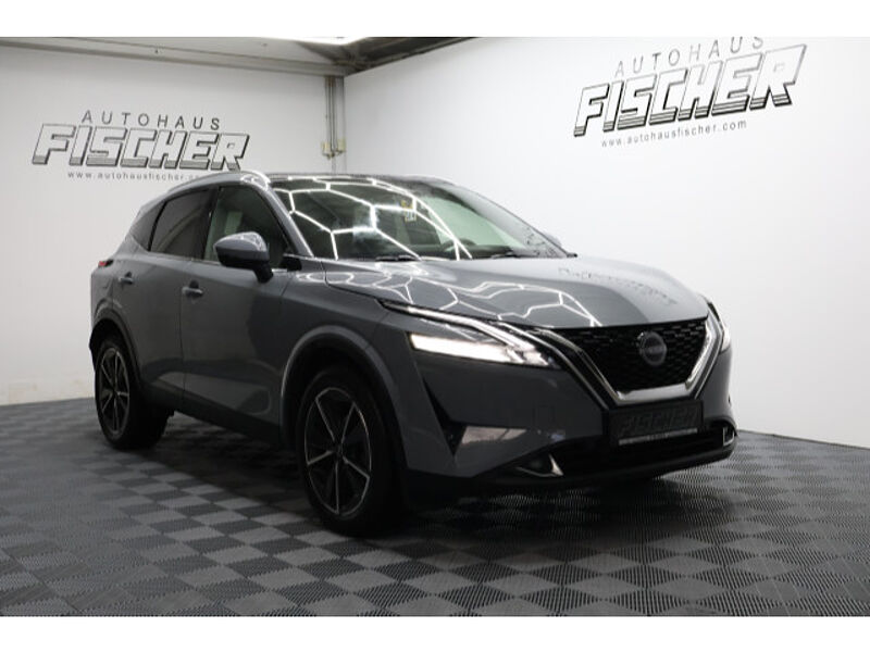 Nissan Qashqai 1.3 Tekna Design-Paket LED Navi Sitzheizung