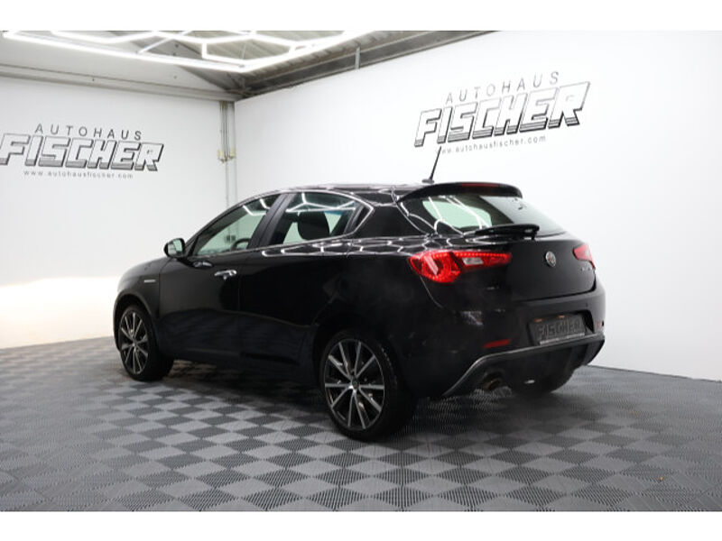 Alfa Romeo Giulietta 1.4 Super Xenon Navi PDC PanoGSD Bluetooth