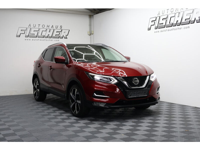 Nissan Qashqai 1.3 Akari Automatik Navi LED 360° Kamera 1.Hand